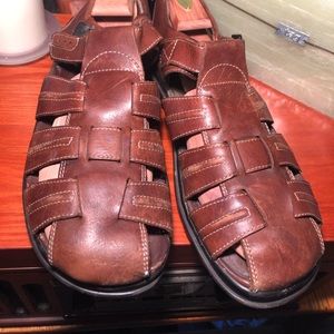 clarks sandals mens pink